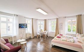 F2 - Urlaubsmagie Sauna, Pool&Garten